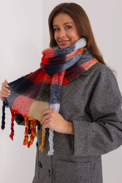  Shawl model 191713 AT 