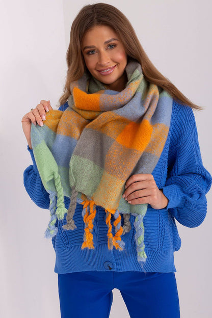  Shawl model 191719 AT 